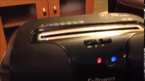 Обзор измельчителя Fellowes 63cb